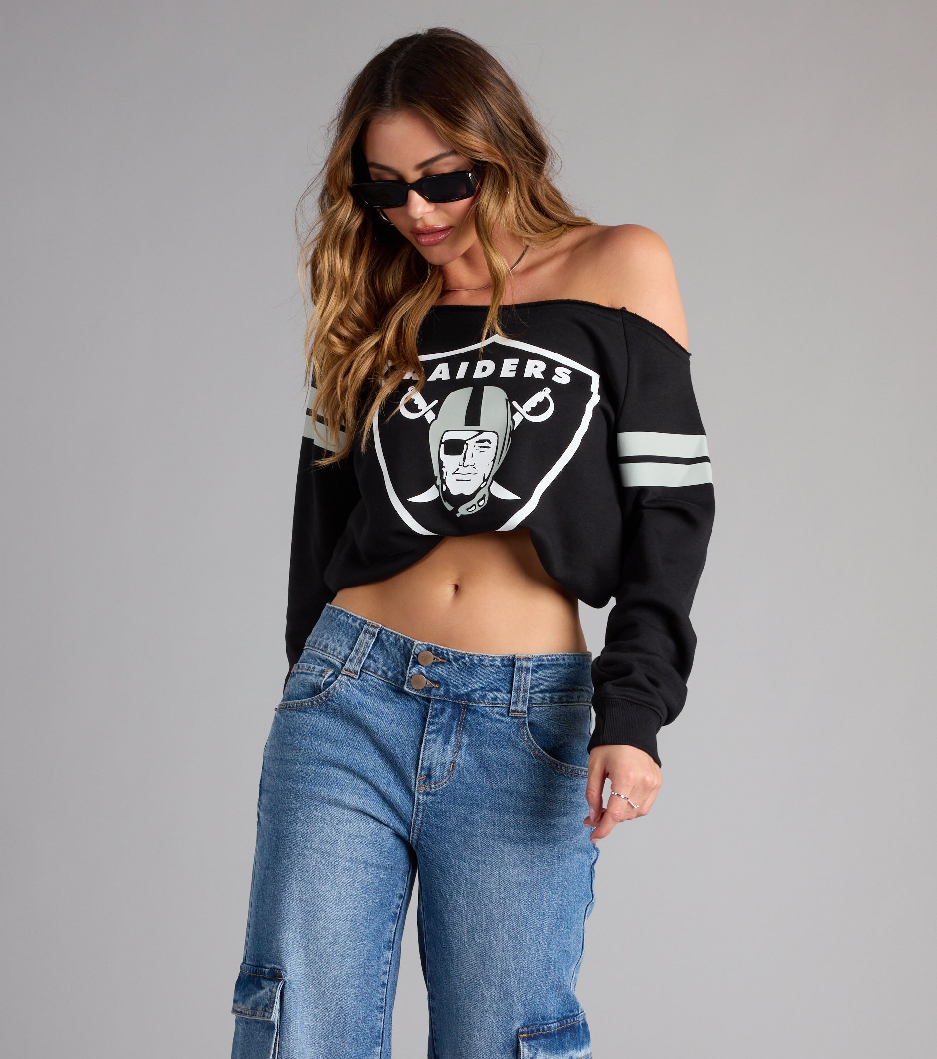 Ultra Game NFL Las Vegas Raiders Pull-Over Top