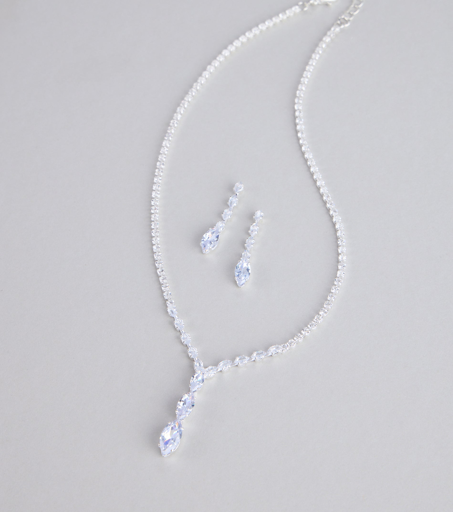 Instant Glam Rhinestone Necklace And Earrings Set