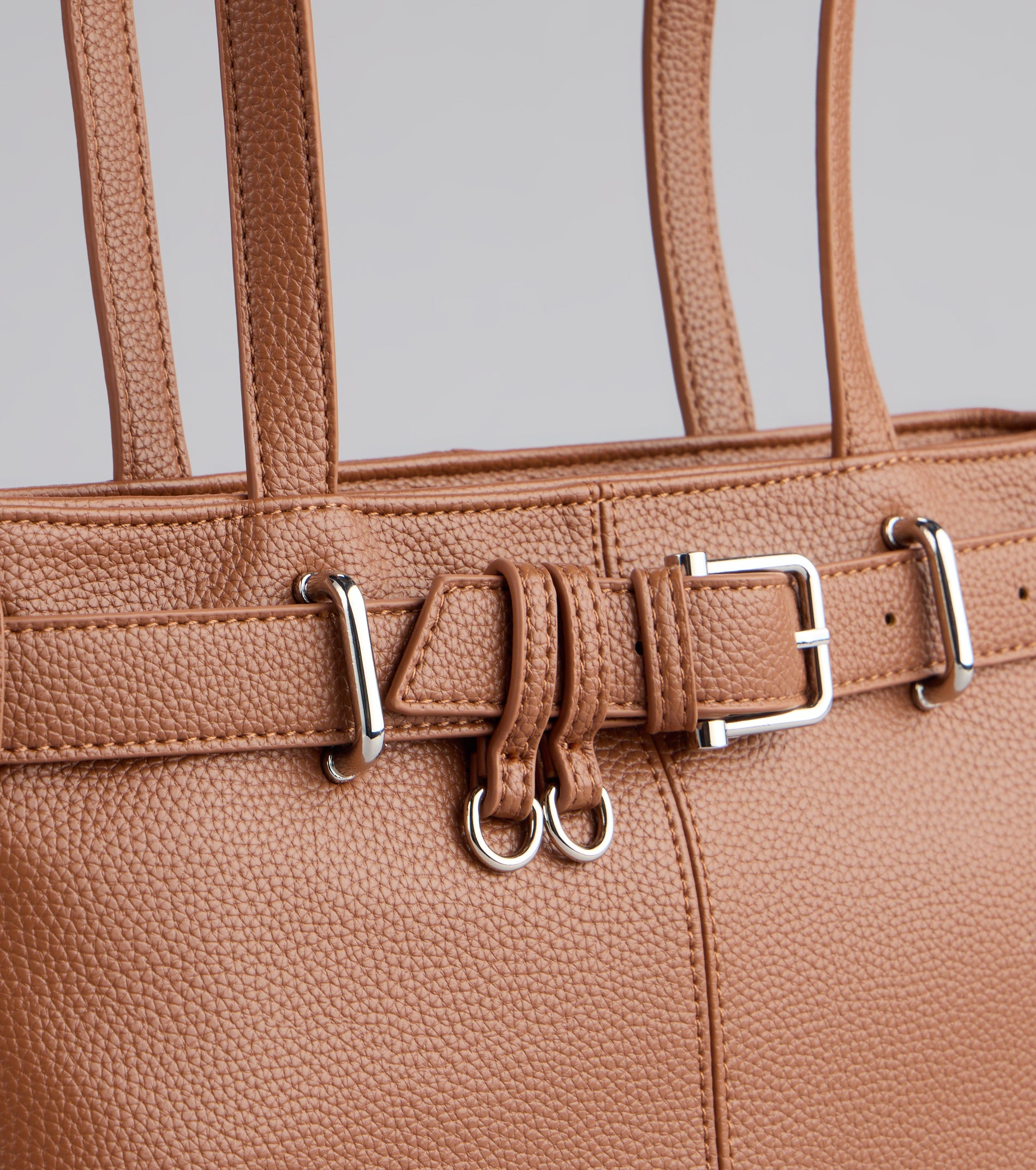 Chic Plus One Buckle Shoulder Bag
