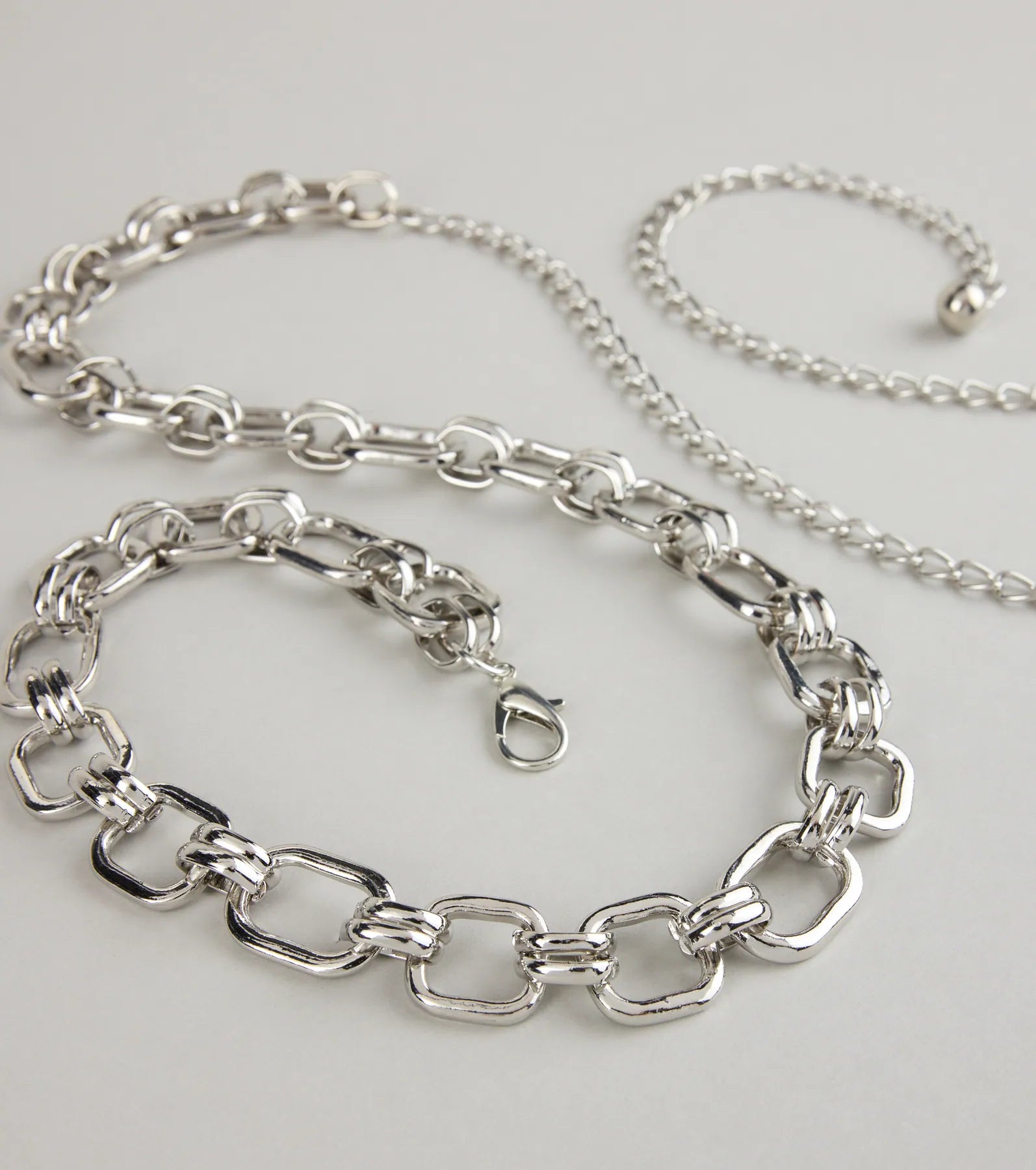 Locked In Chain Link Belt