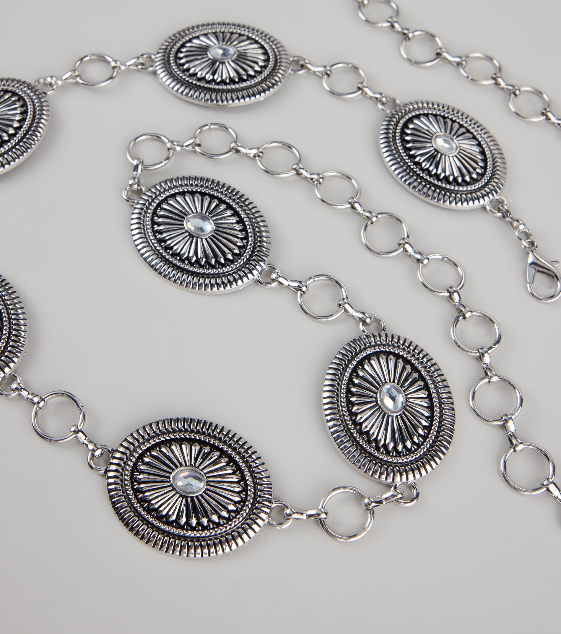 Saddle Chic Oval Concho Chain Belt