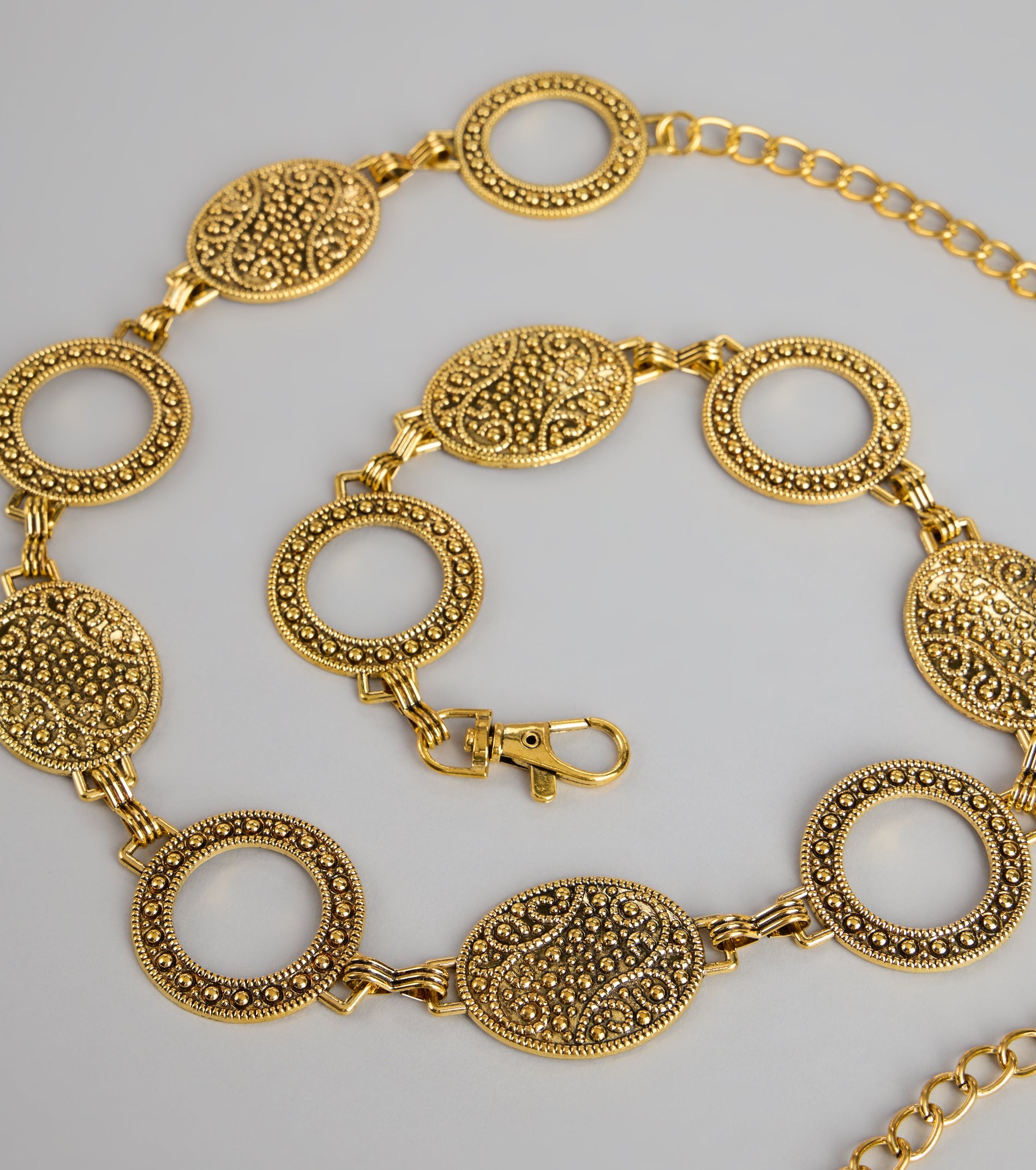 Gilded Era Textured Concho Chain Belt