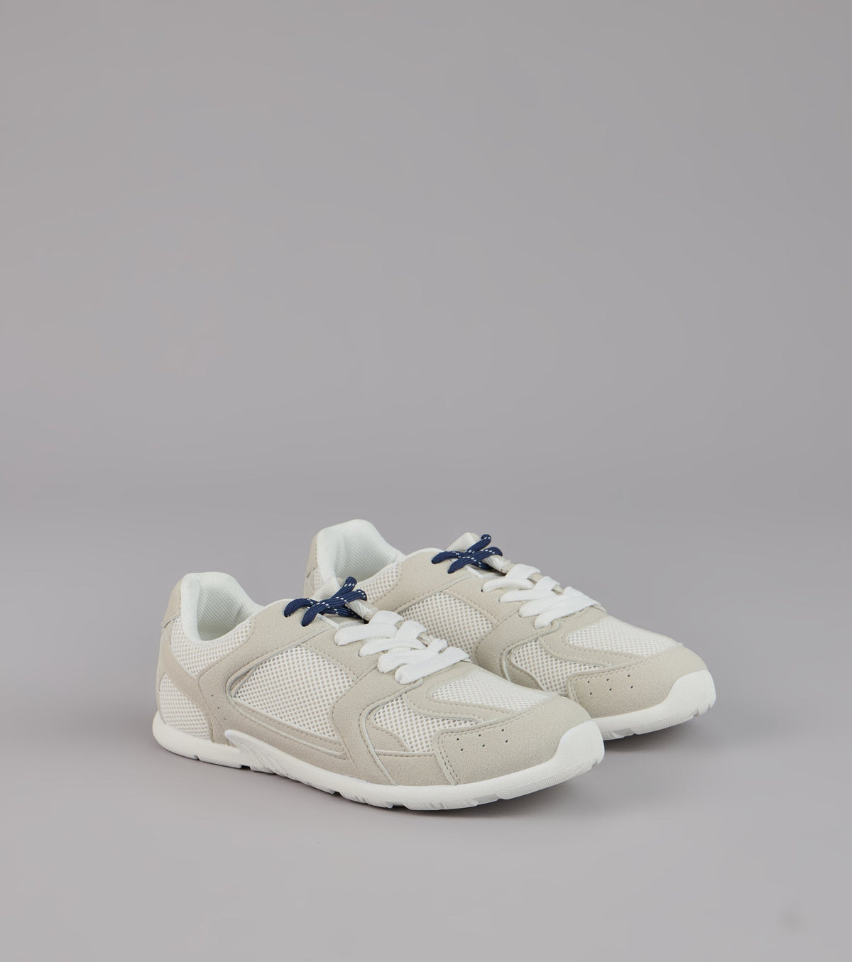 Street Ease Mesh Trim Sneakers