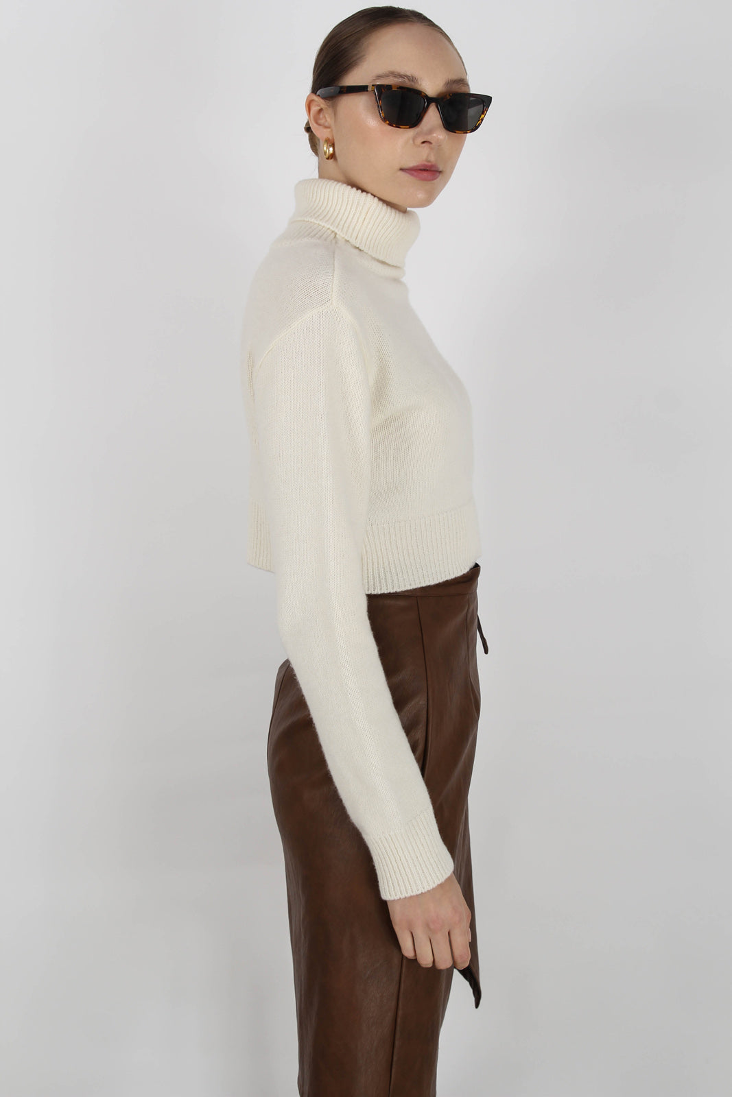 Ivory wool cropped turtleneck jumper