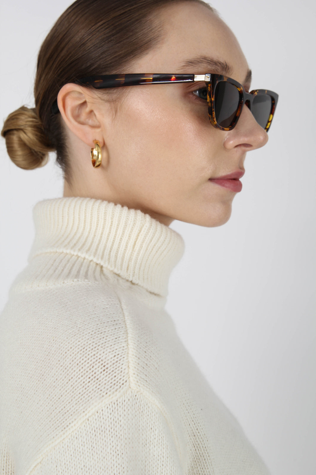 Ivory wool cropped turtleneck jumper