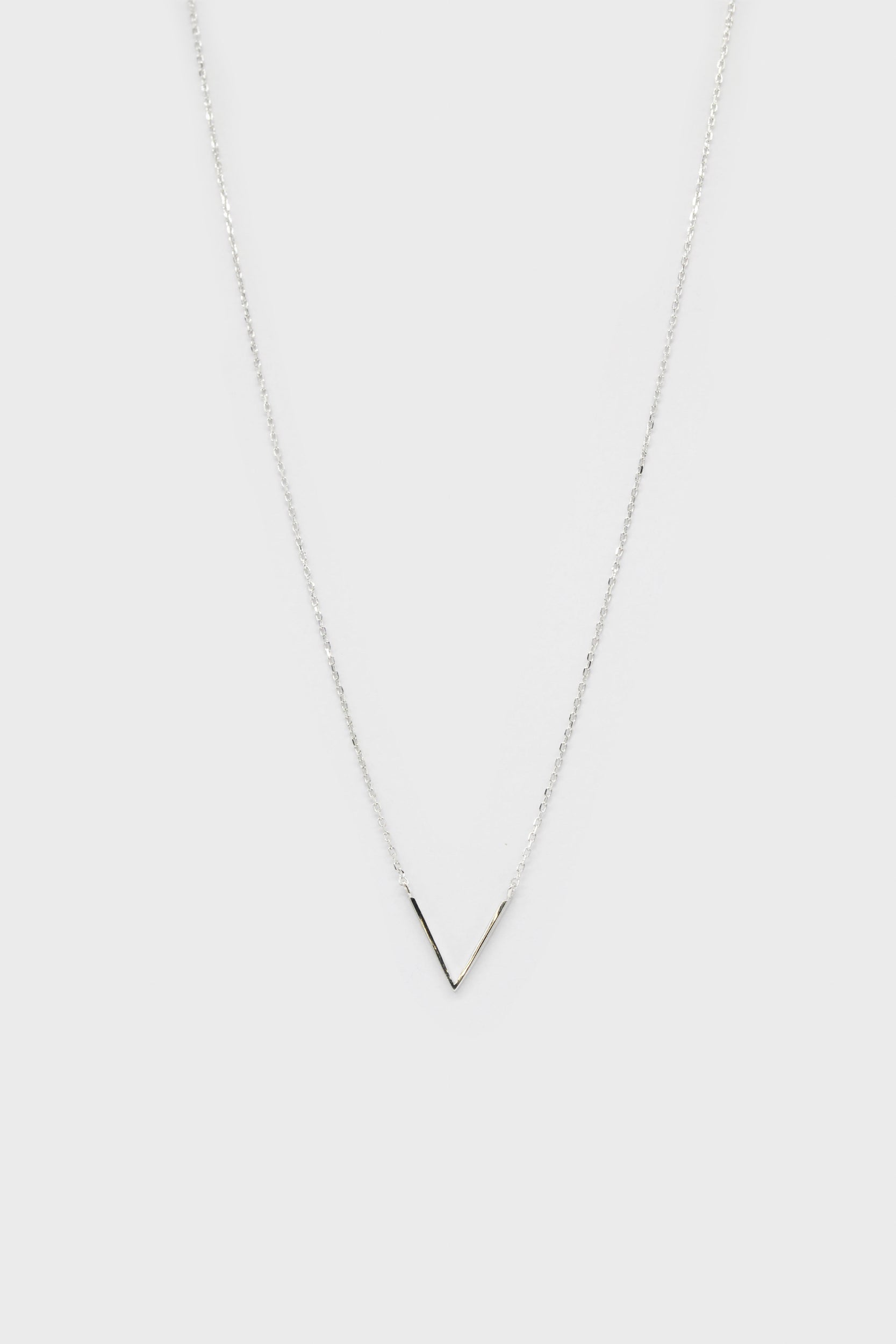 Charm necklace - Silver plunging V