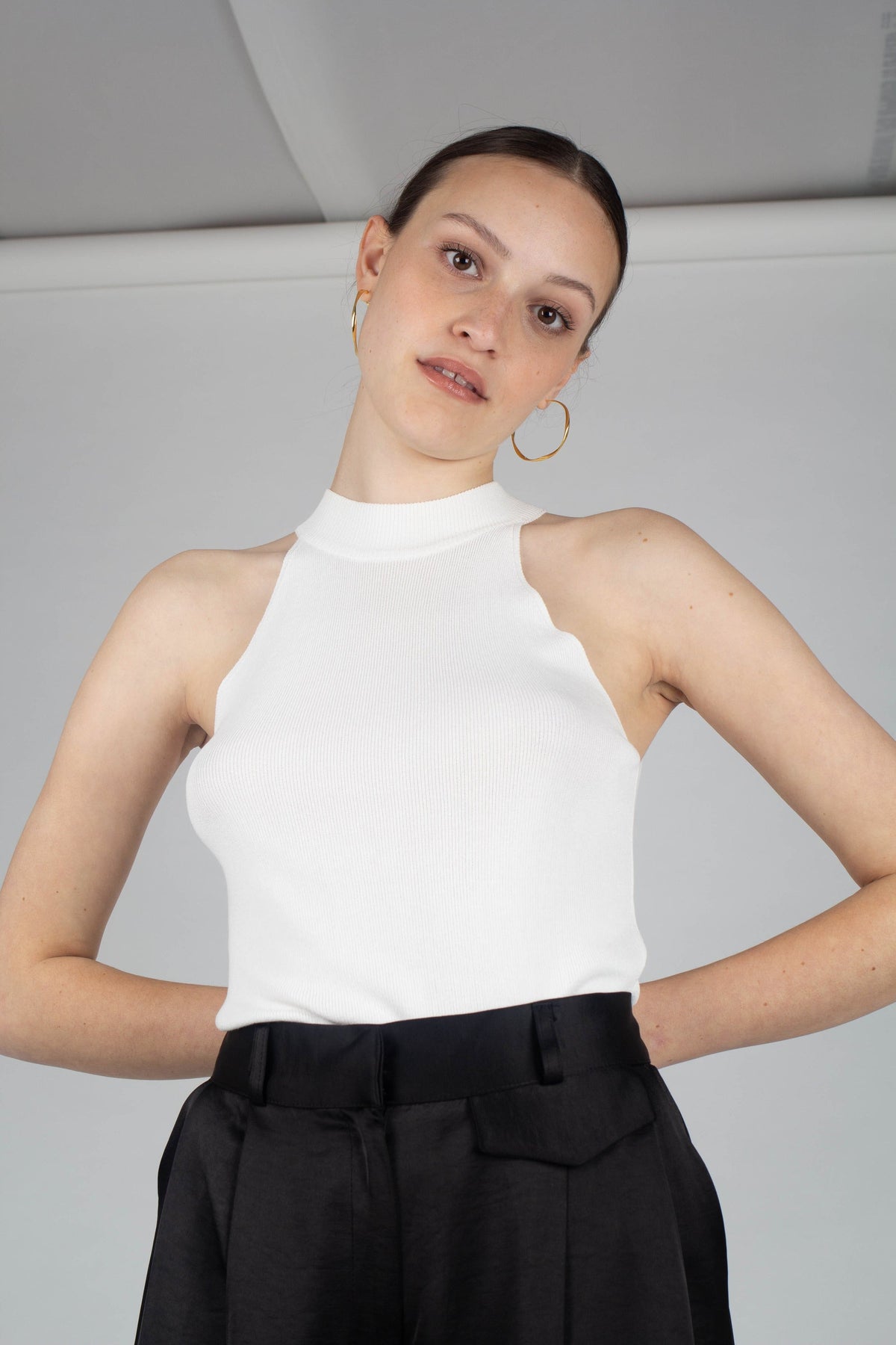 White mock neck sleeveless tank