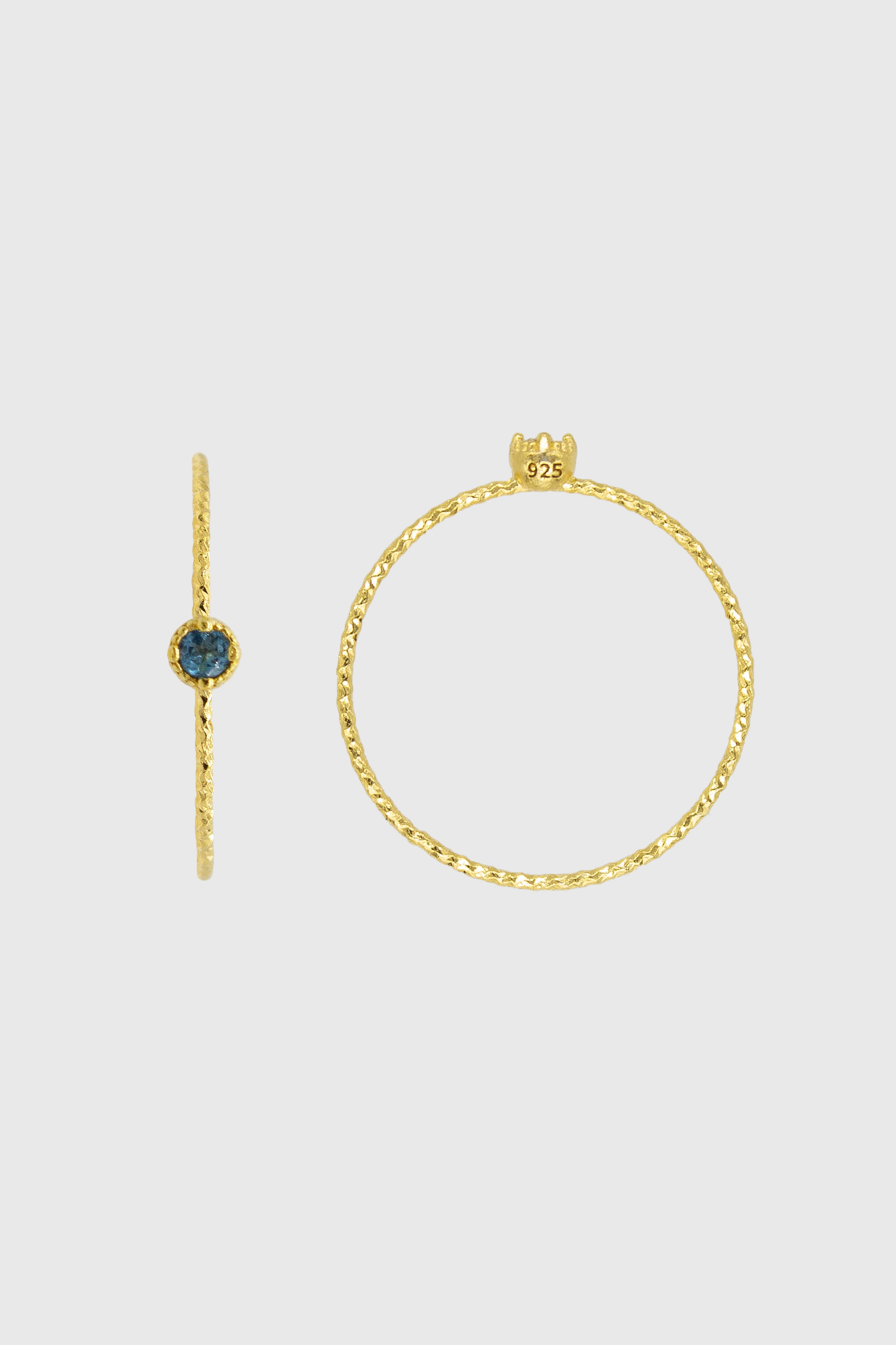 Gold genuine topaz birthstone ring / Nov - mid blue