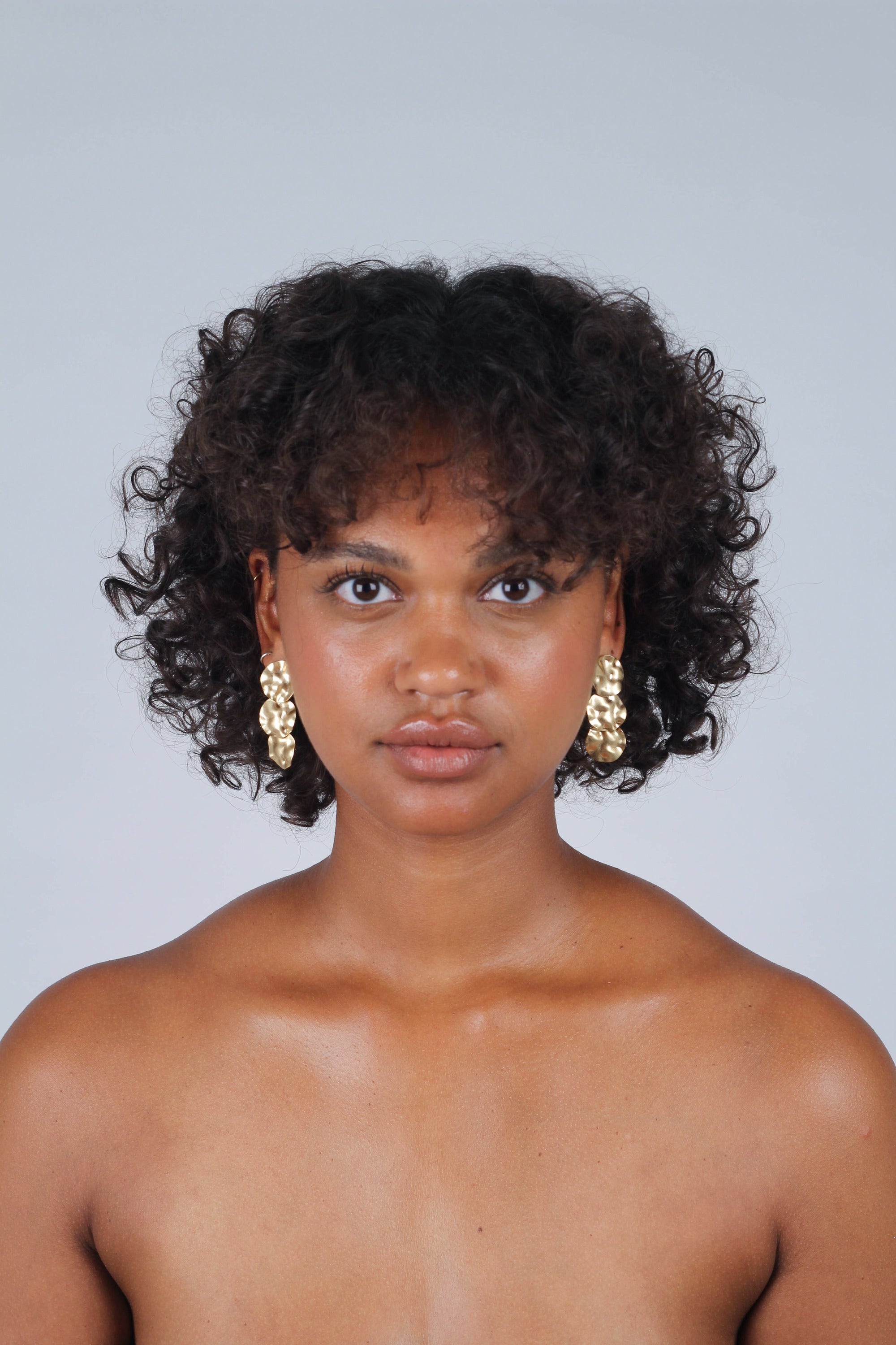 Gold hammered three circle earrings