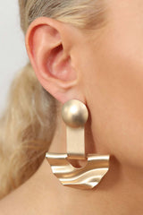 Gold geometric wavy semi-circle earrings
