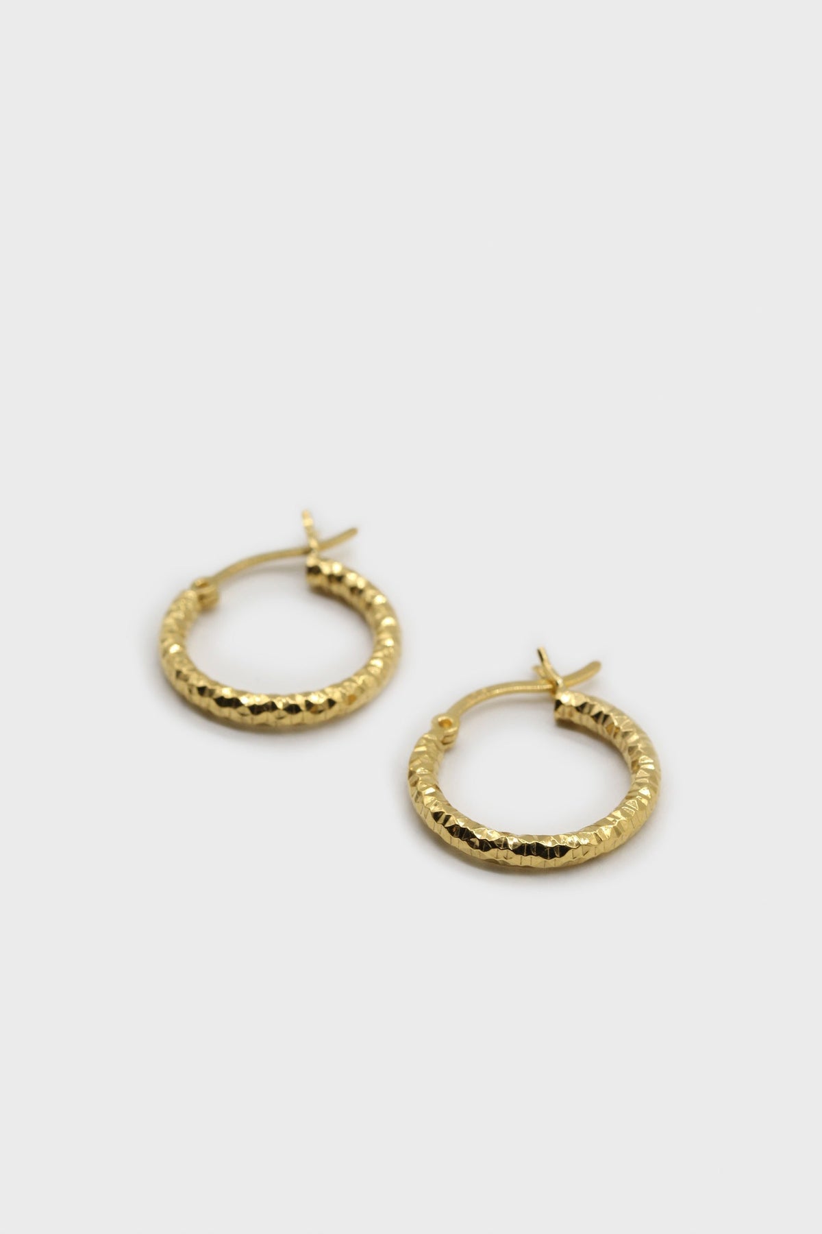 Gold thick shiny textured earrings - 18mm