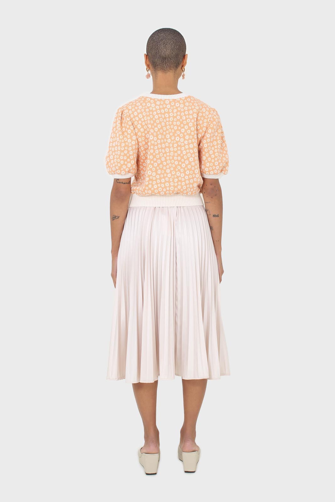 Ivory satin pleated thick waistband skirt