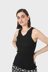 Black ribbed double V-neck knit tank