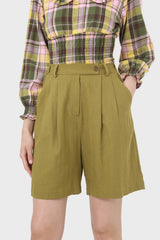 Olive tucked wide fit linen shorts
