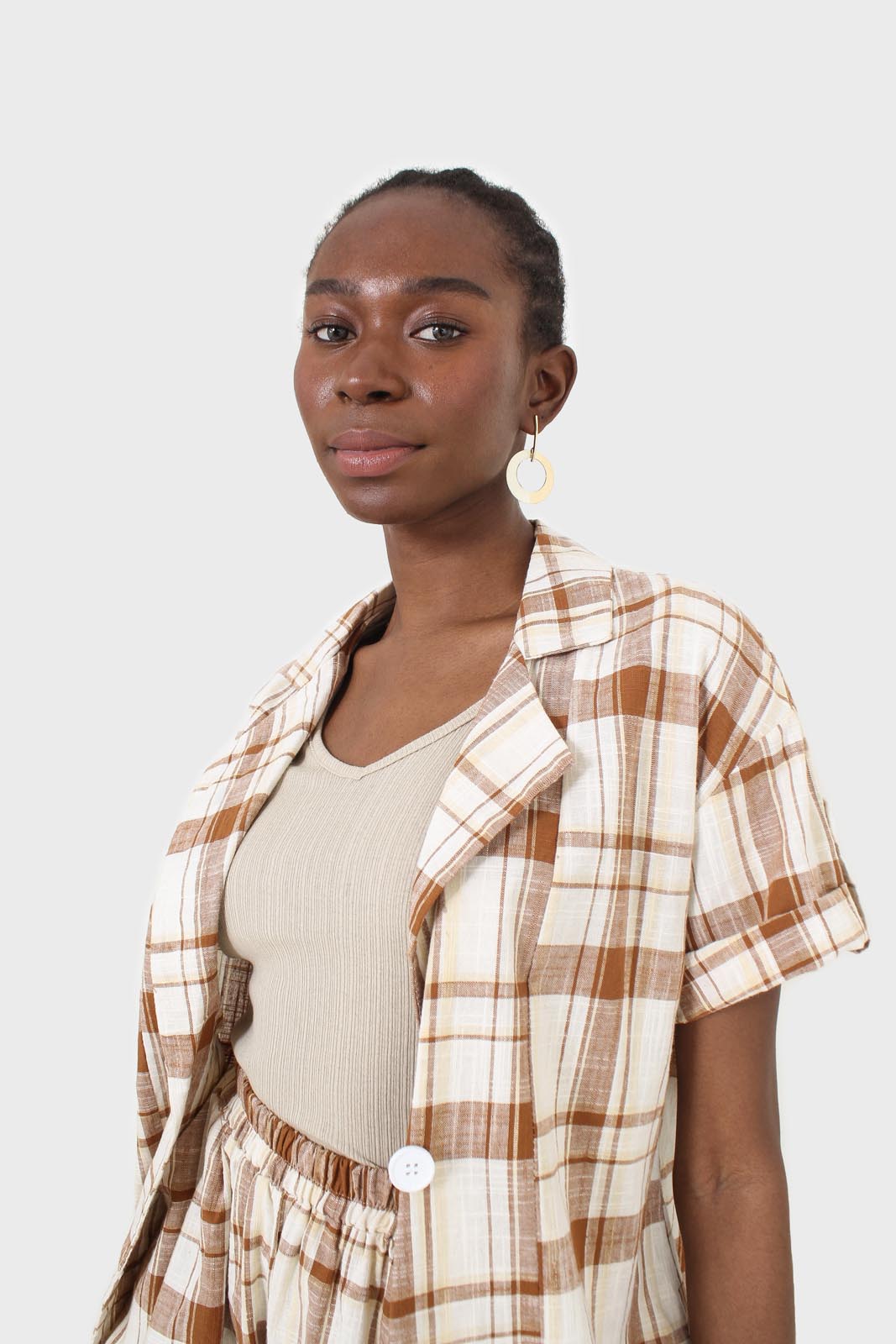 Beige double V-neck ribbed tee