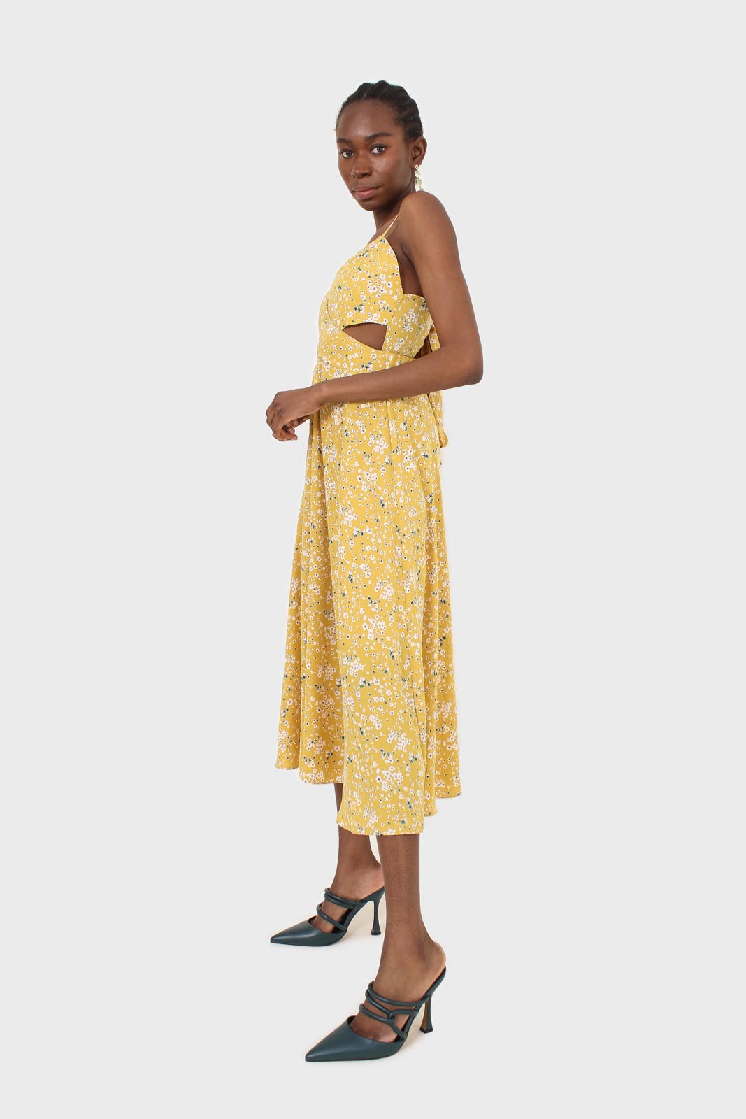 Yellow and white floral ribbon back dress