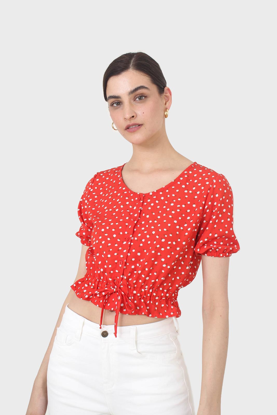 Red and white floral cropped blouse
