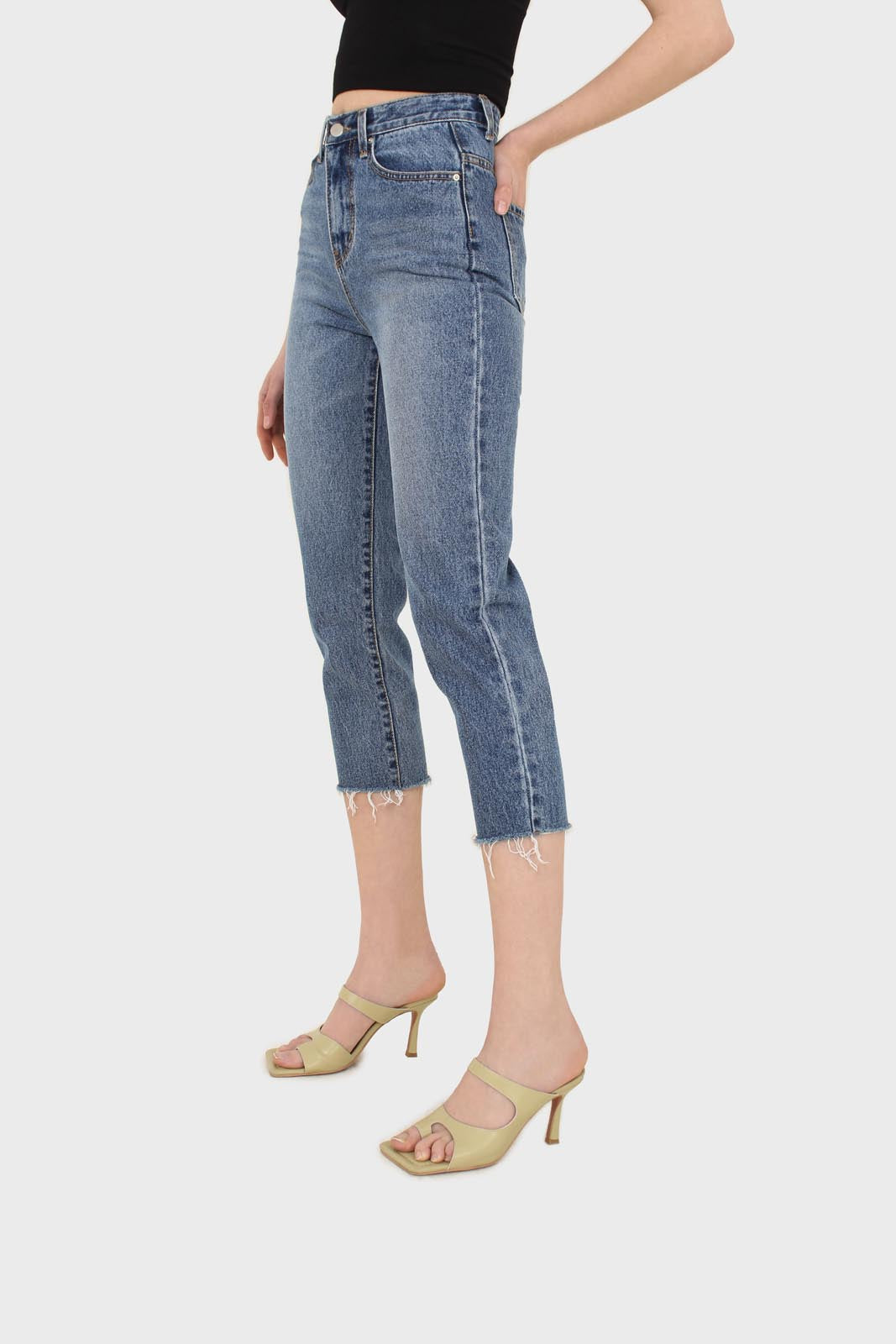 Mid blue slit boyfriend jeans - 770
