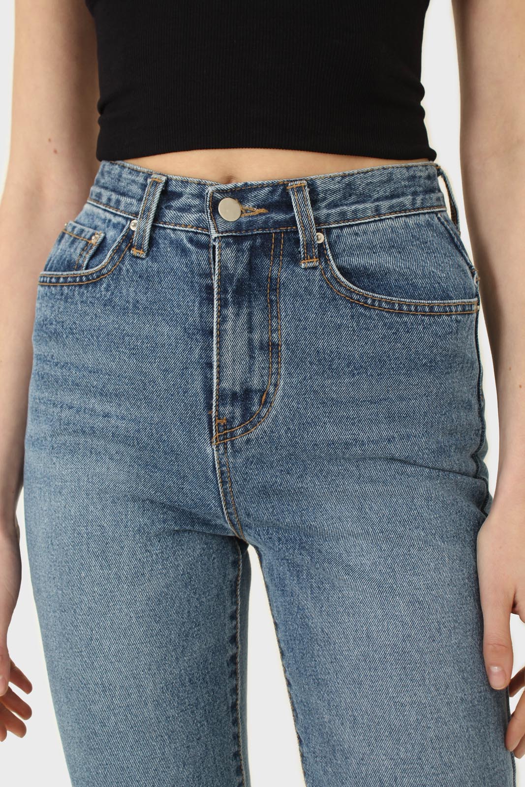Mid blue slit boyfriend jeans - 770