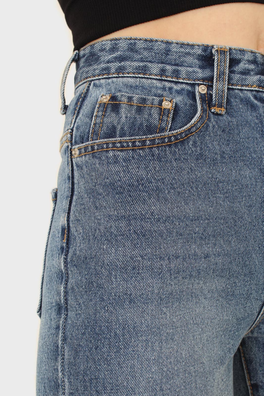 Mid blue slit boyfriend jeans - 770