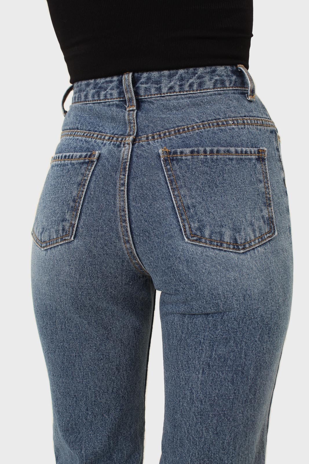 Mid blue slit boyfriend jeans - 770