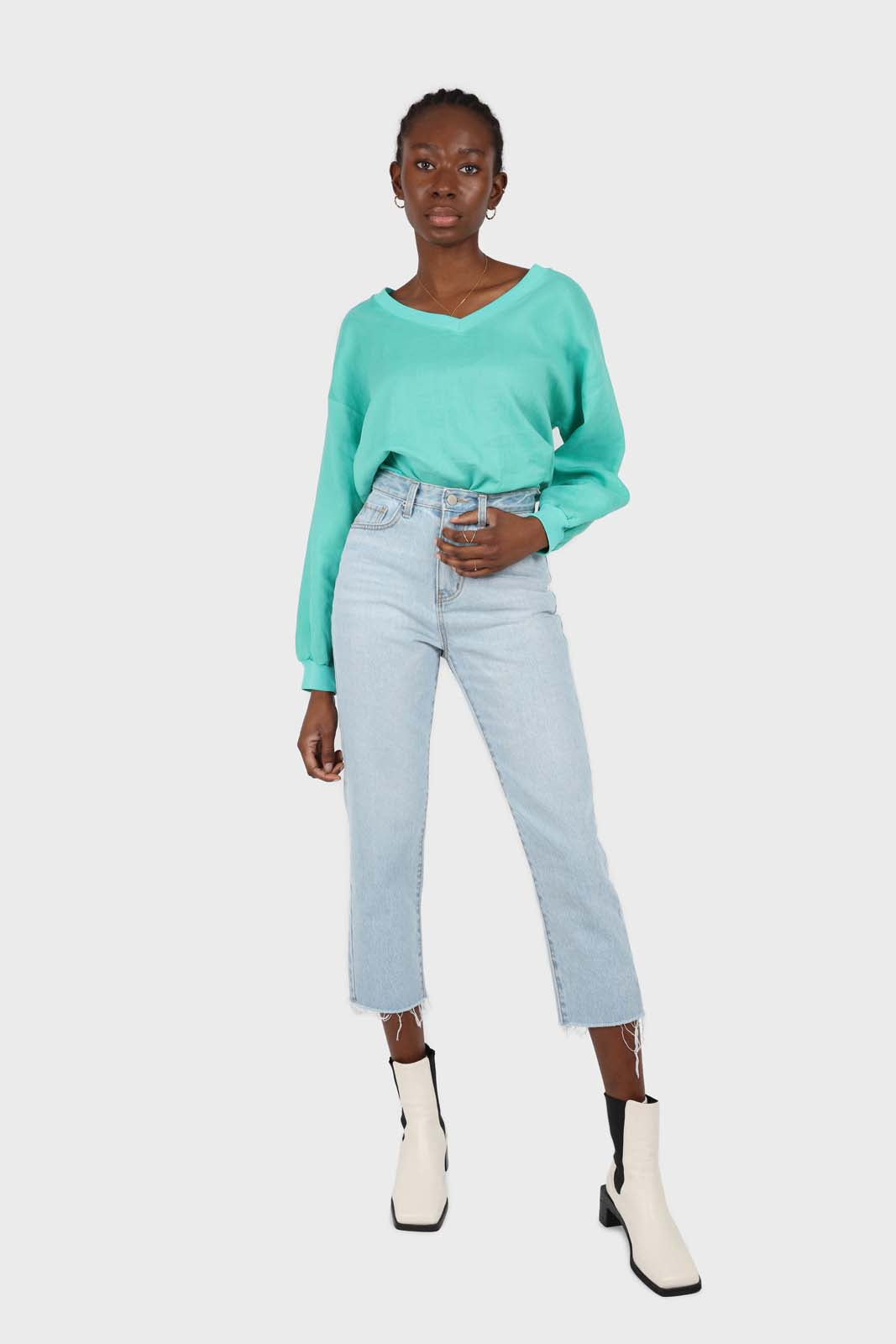 Green V-neck linen long sleeved top