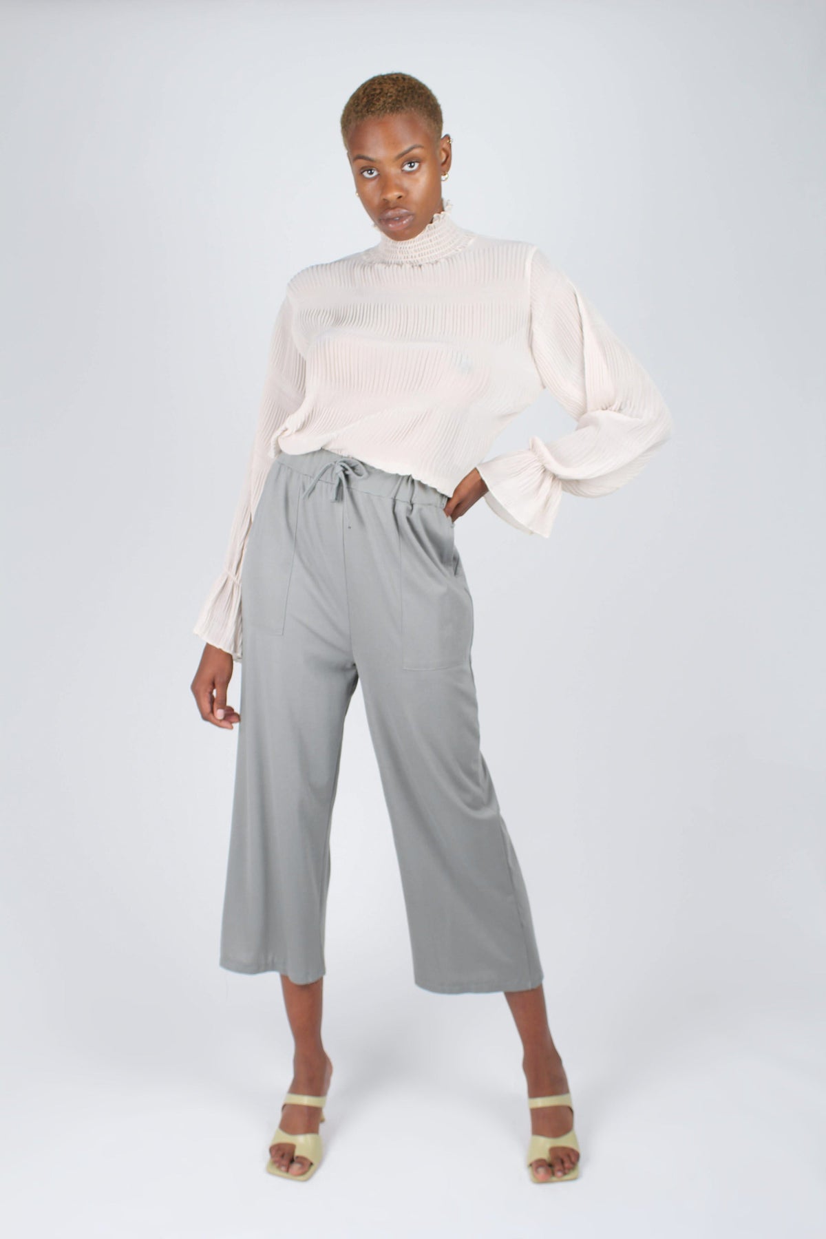 Khaki patch pocket loose fit trousers