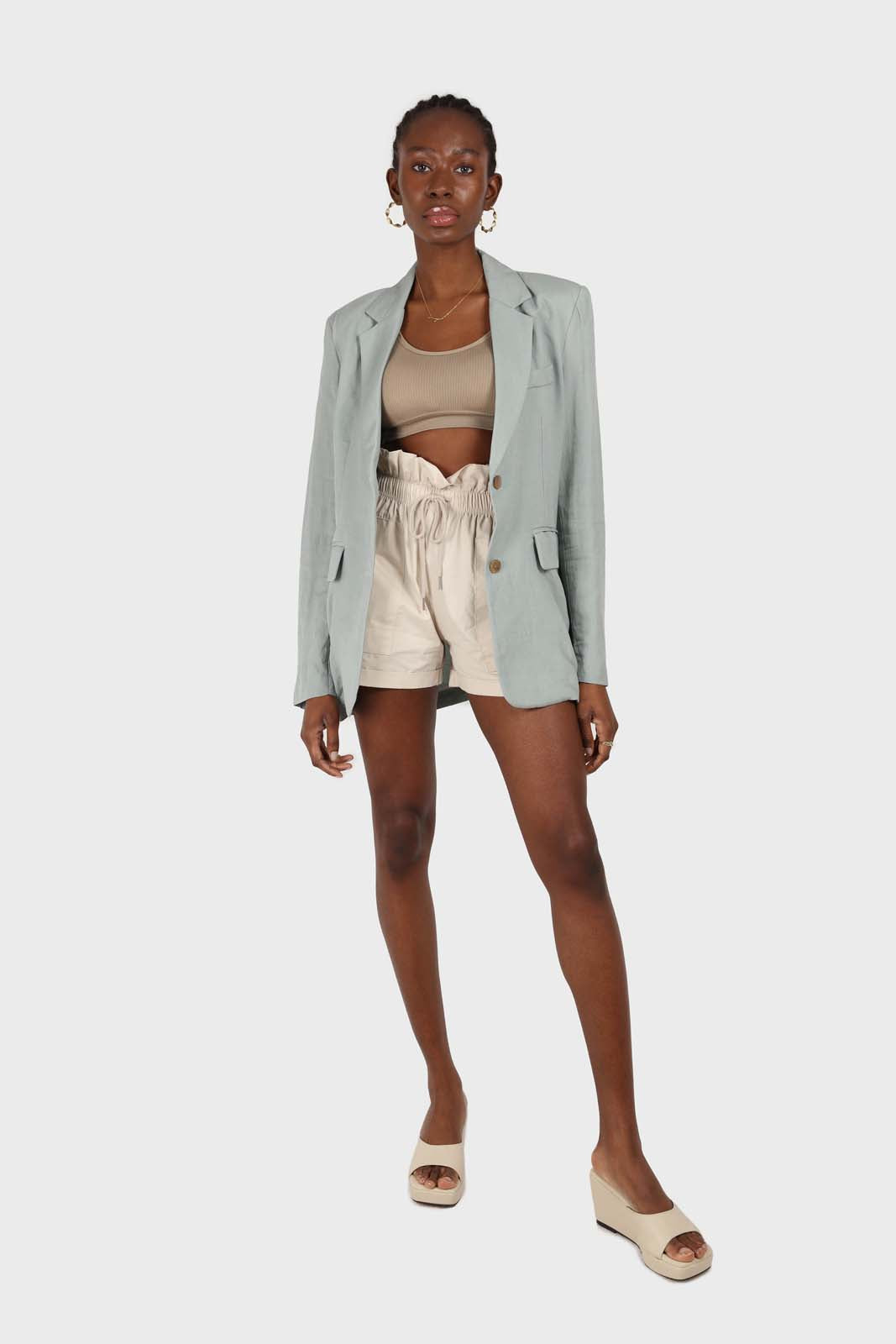 Beige drawstring wide fit shorts