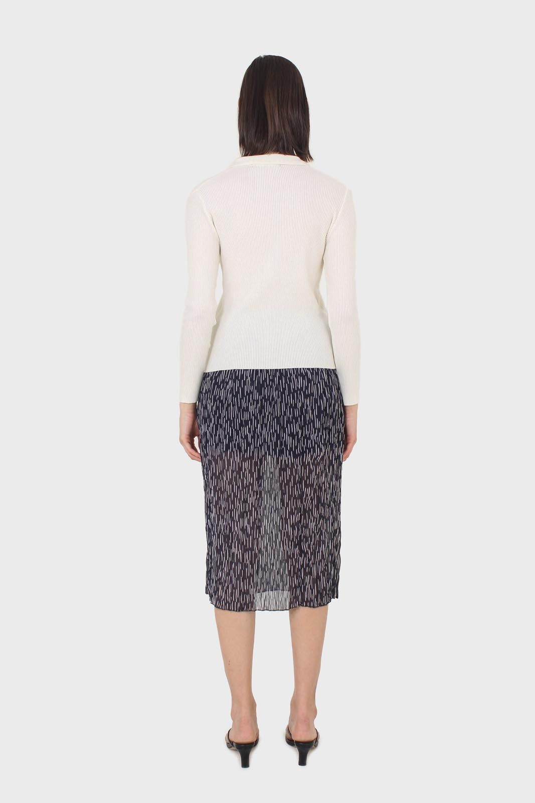 Navy and white print pleated skirt