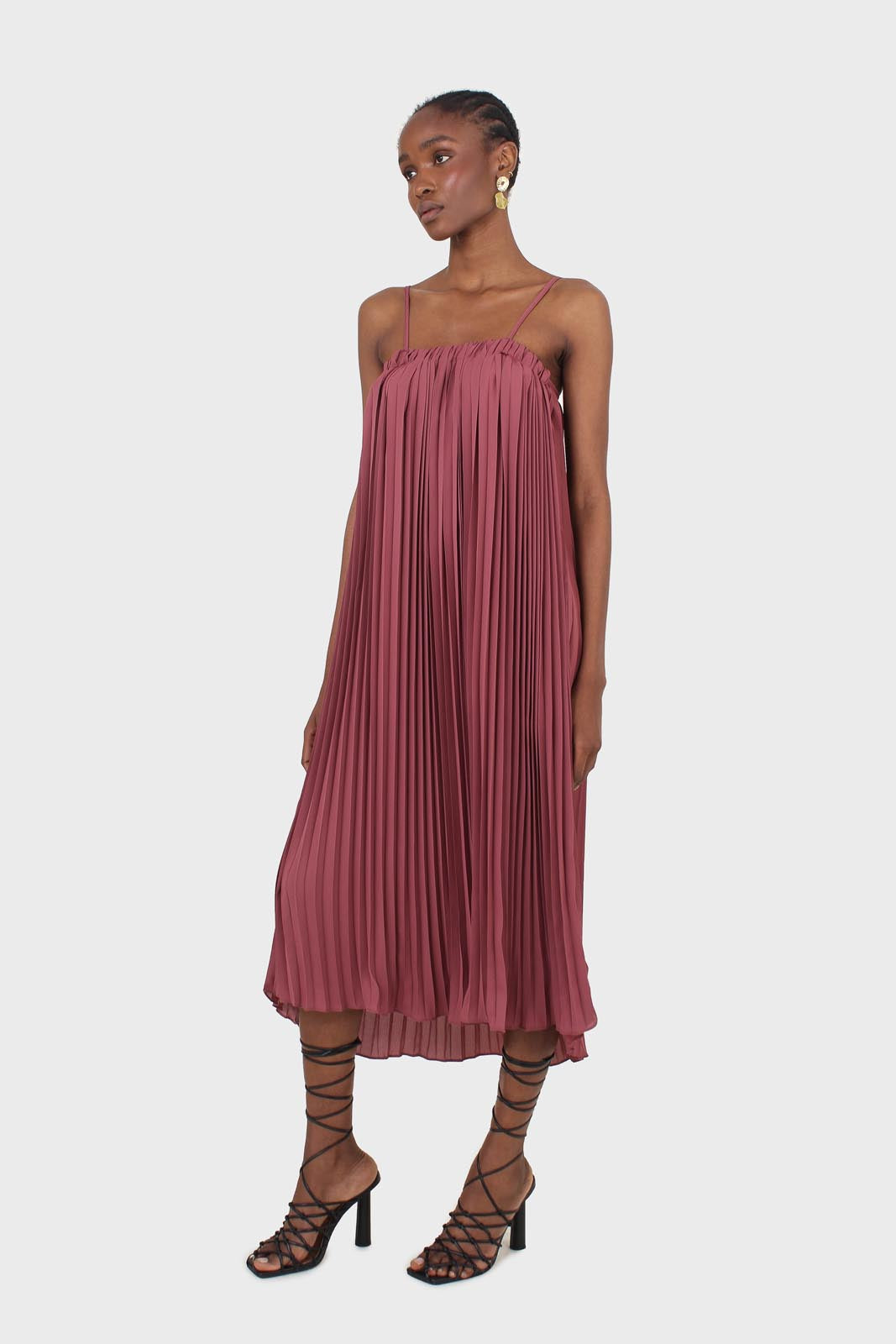 Dusty pink pleated thin strap dress