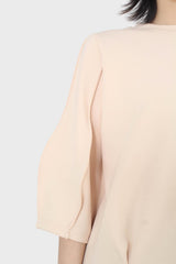 Beige sharp seamed 3/4 sleeve top