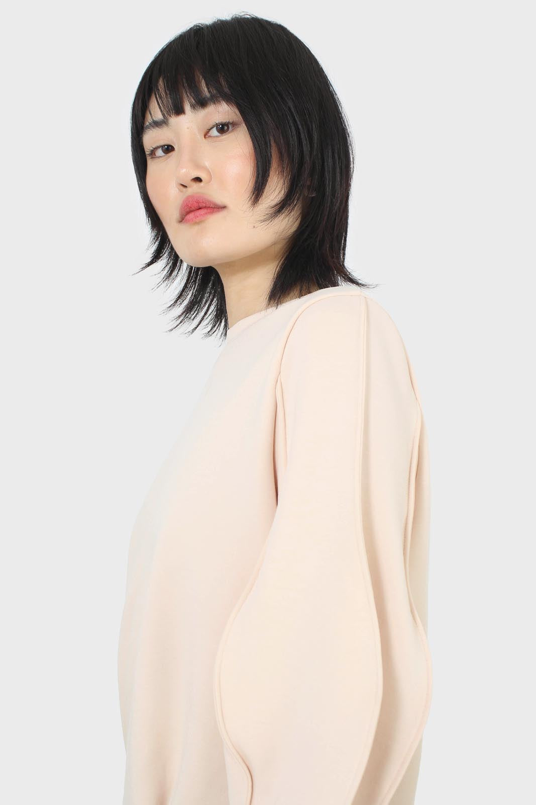 Beige sharp seamed 3/4 sleeve top