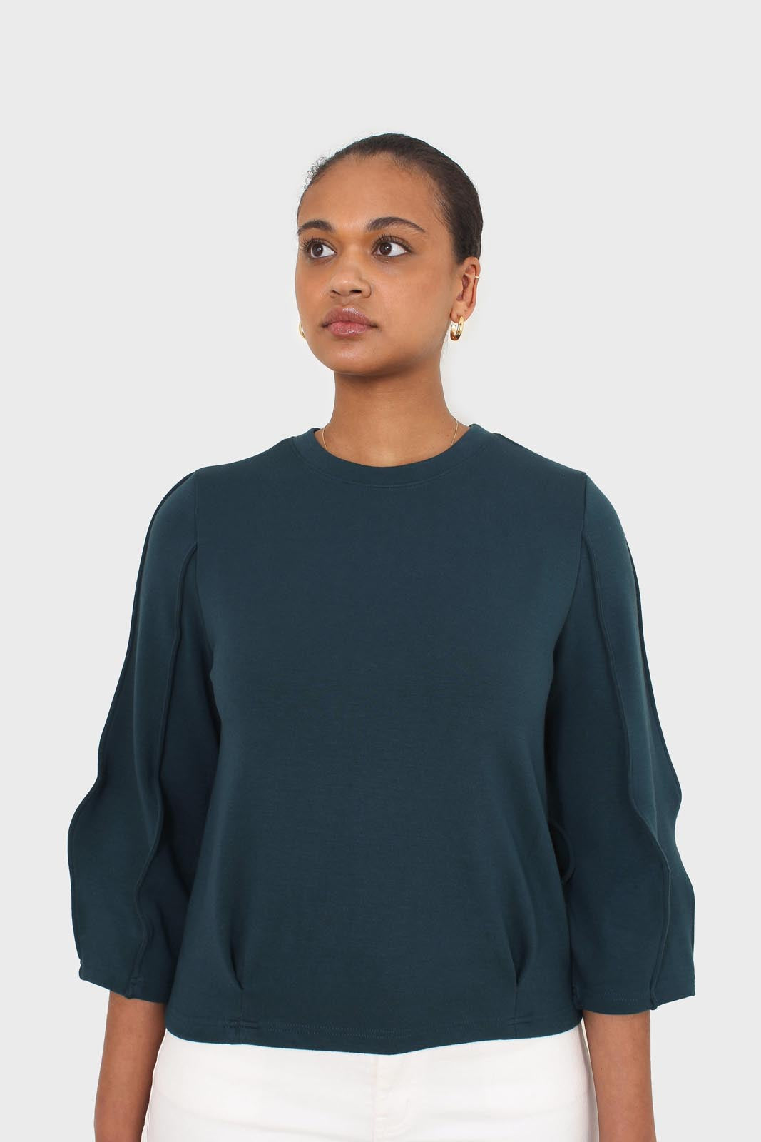 Dark green sharp seamed sleeve top