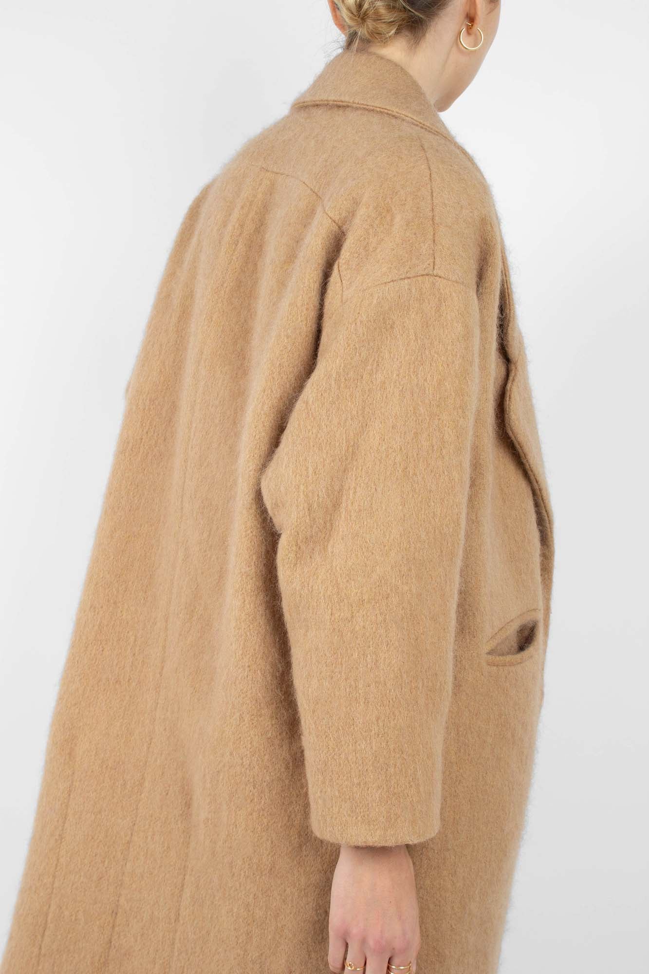 Camel single breasted oversized slit pocket coat