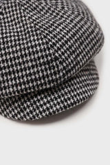 Black and white houndstooth baker boy hat