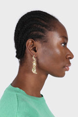 Gold hammered twisting shard earrings