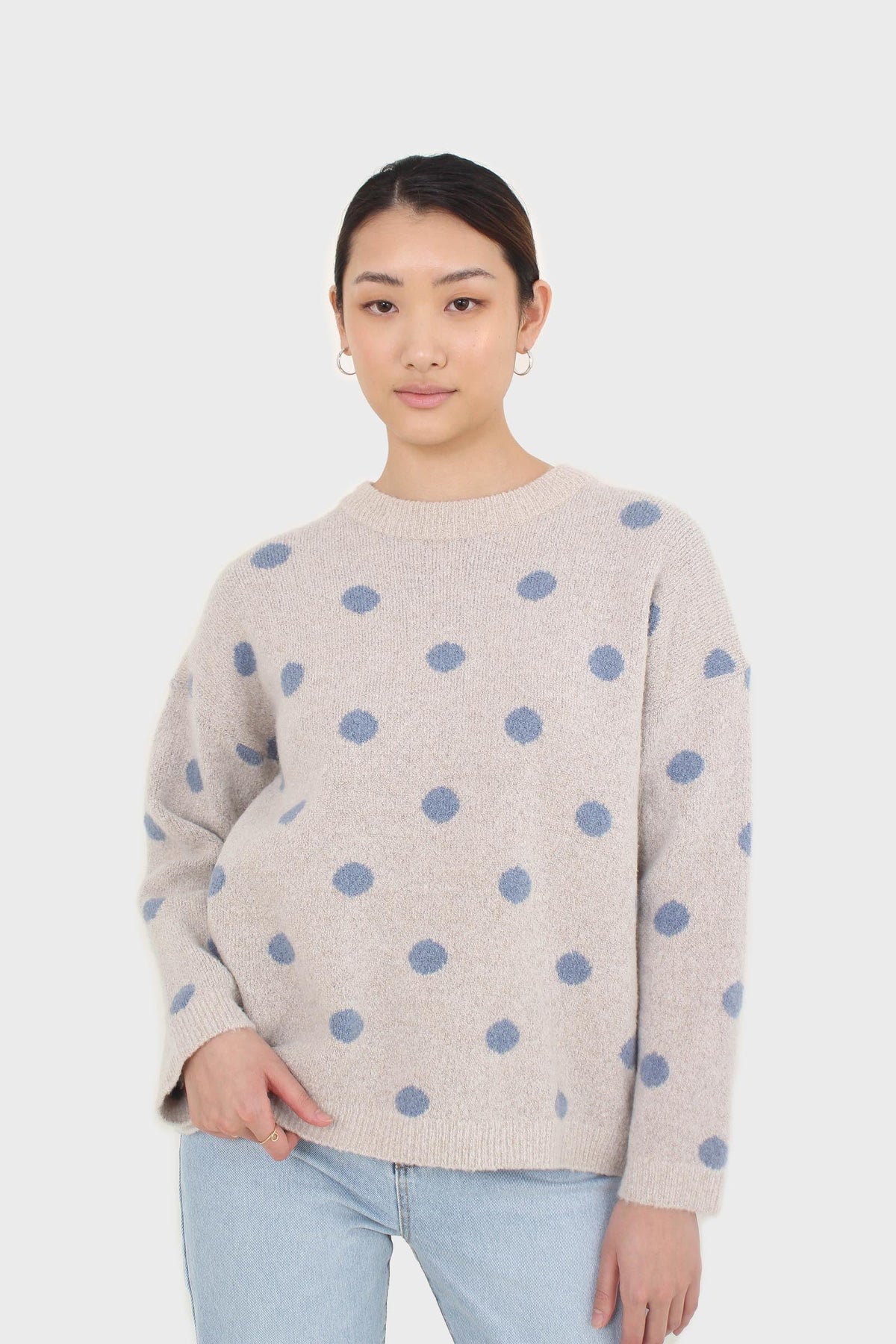 Beige and blue intarsia polka dot jumper
