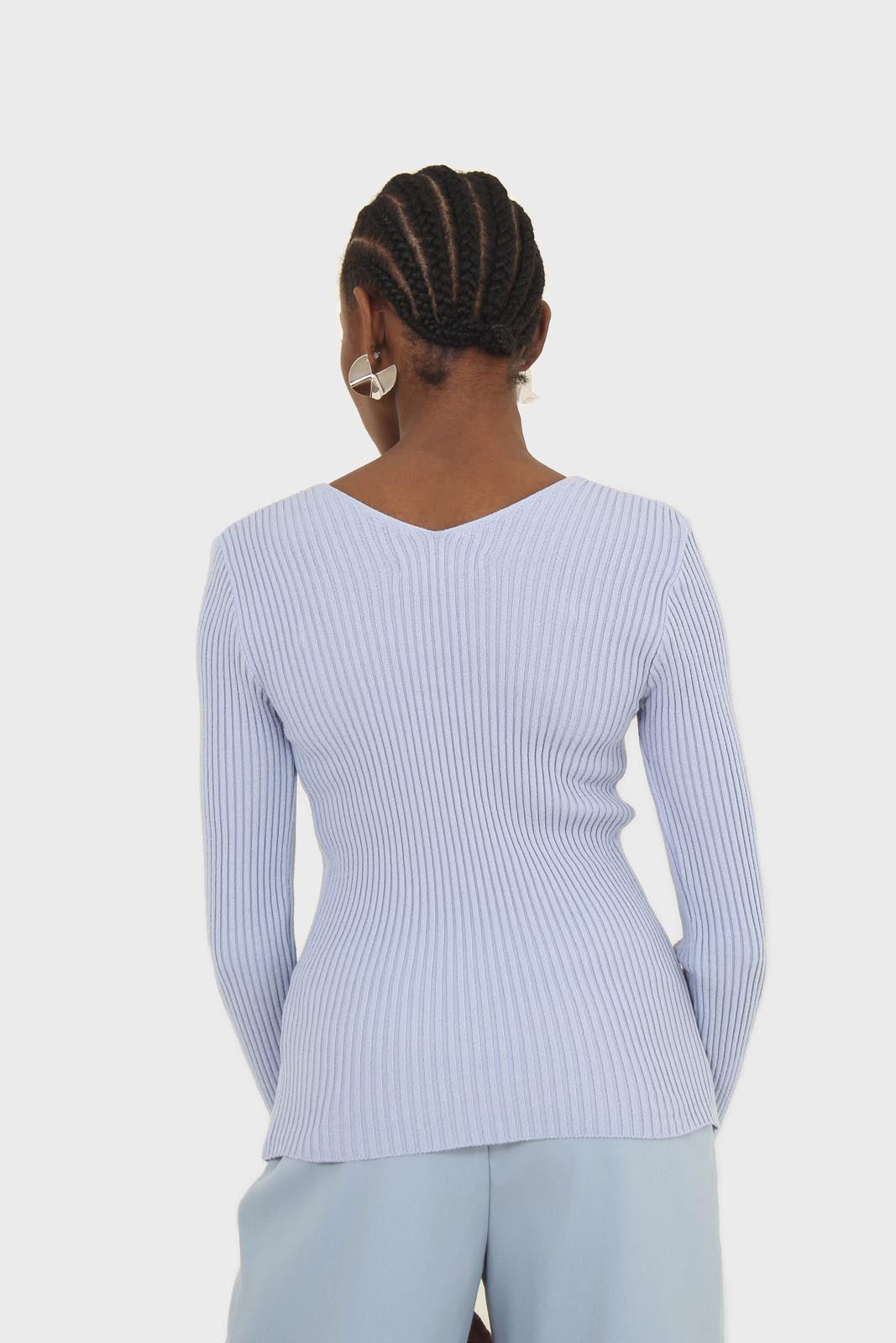 Light blue V-neck ribbed long sleeved knit
