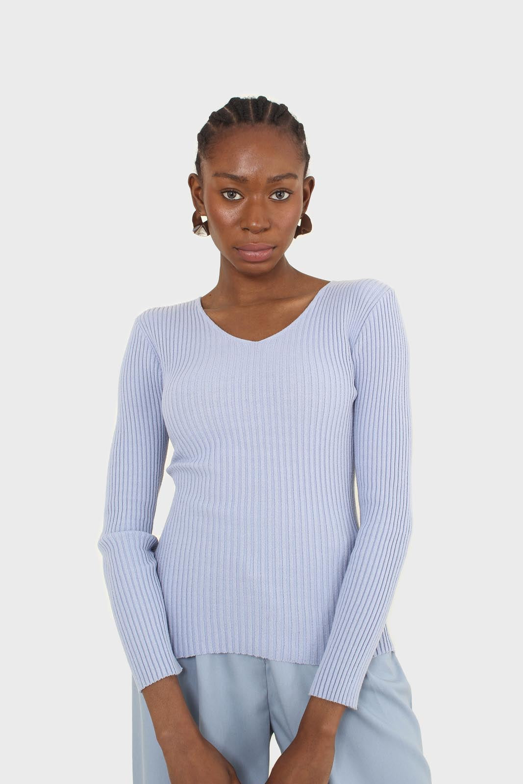 Light blue V-neck ribbed long sleeved knit