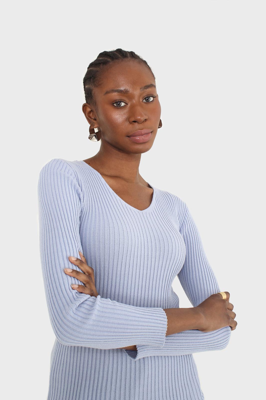Light blue V-neck ribbed long sleeved knit