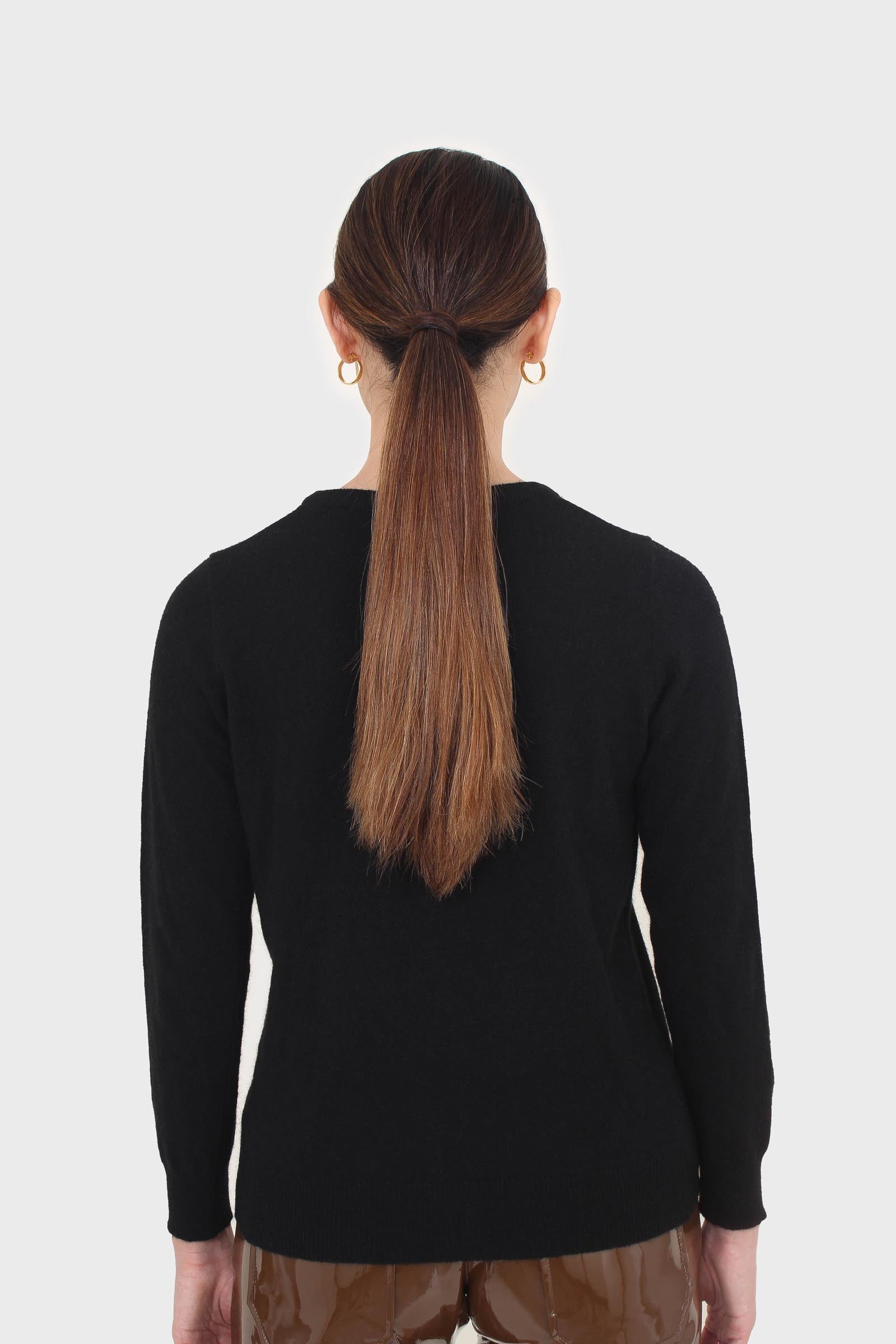 Black contrast neck wool fitted jumper