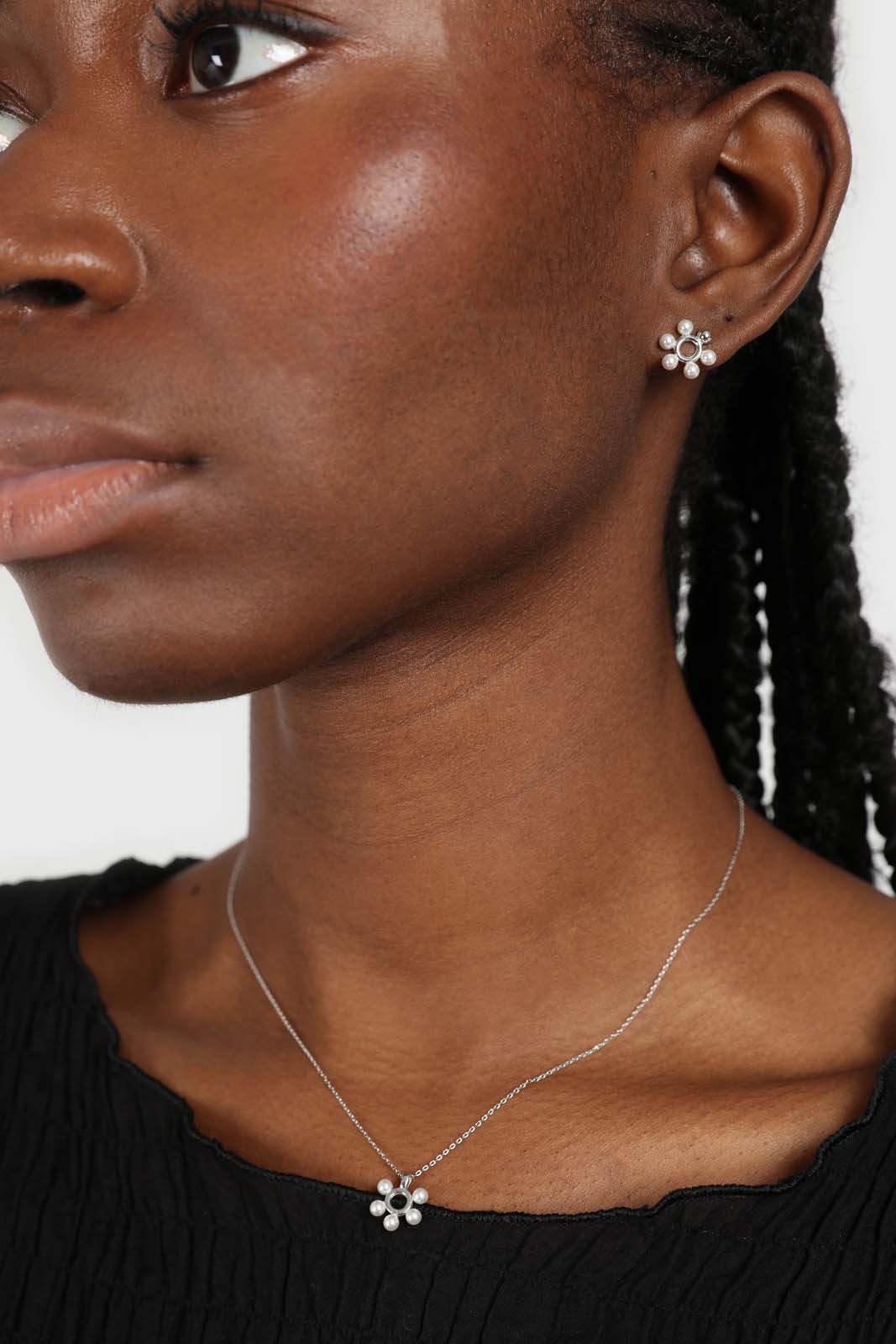 Charm necklace - Silver pearl flower