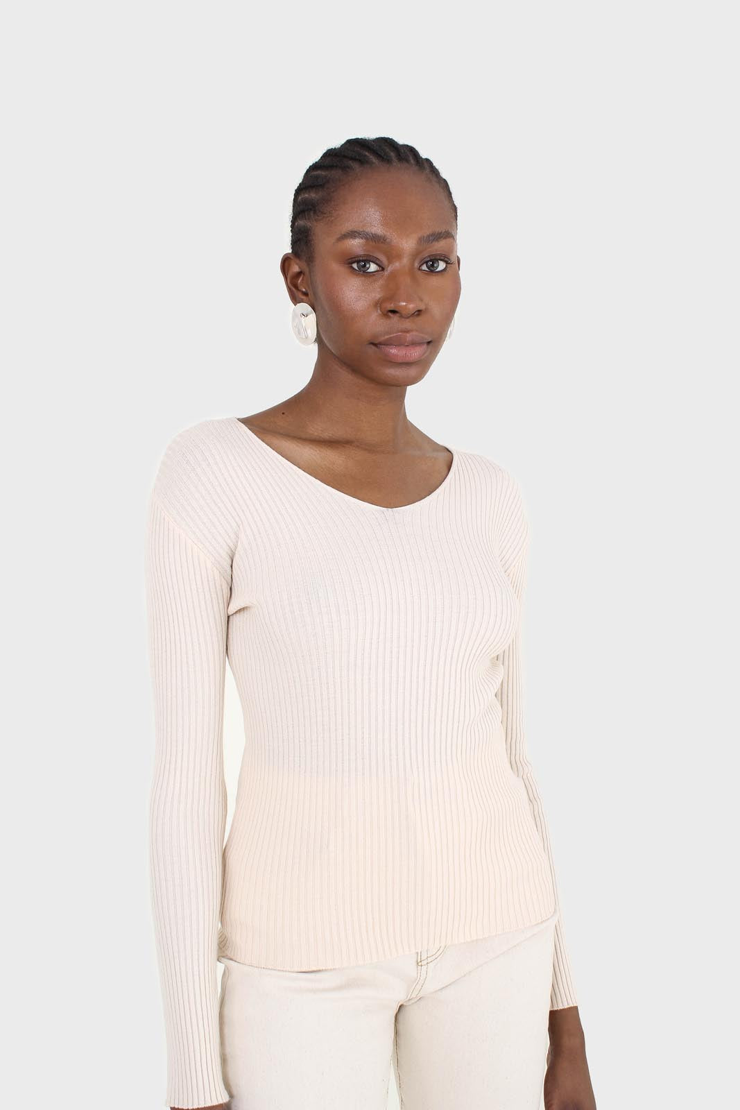 Cream V-neck ribbed long sleeved knit top