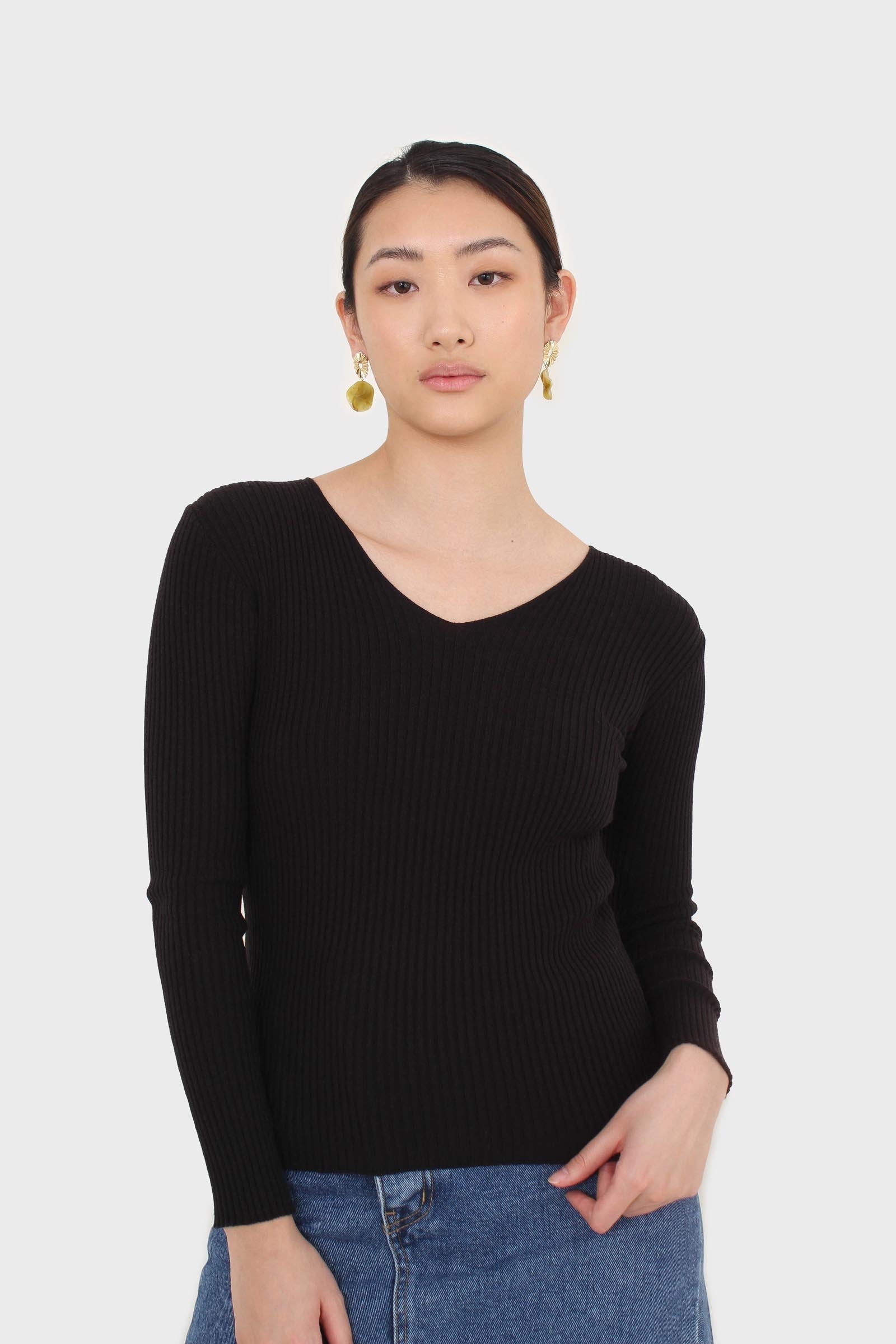 Black V-neck ribbed long sleeved knit top