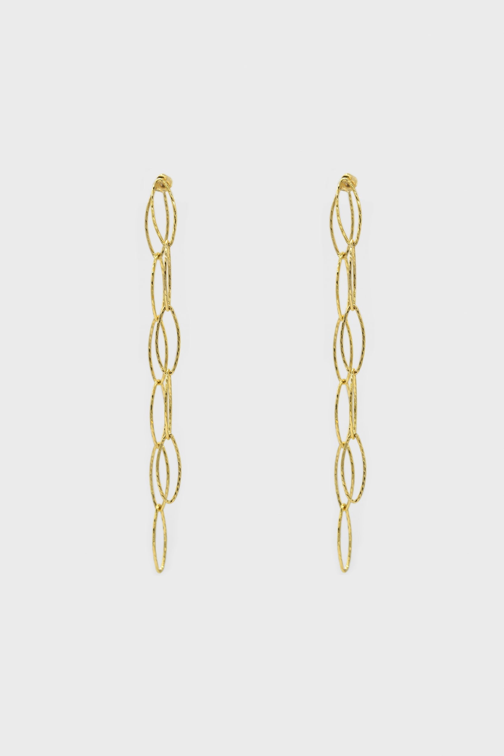 Gold chain links drop earrings