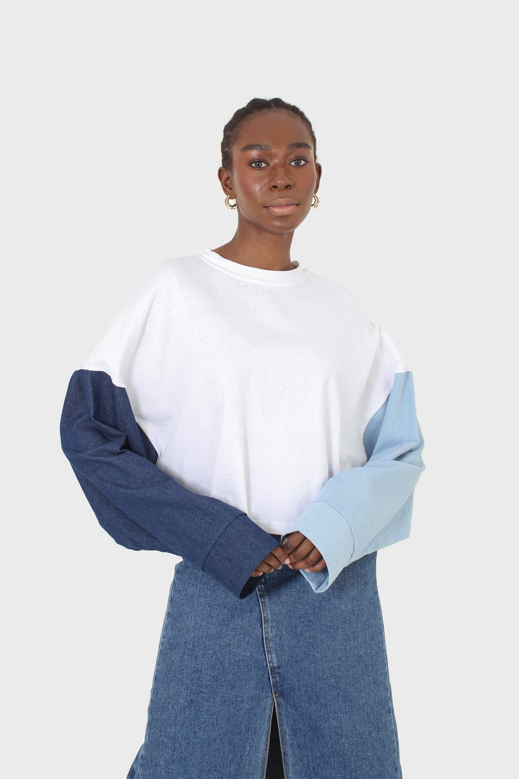 White denim colour block sleeve cropped top