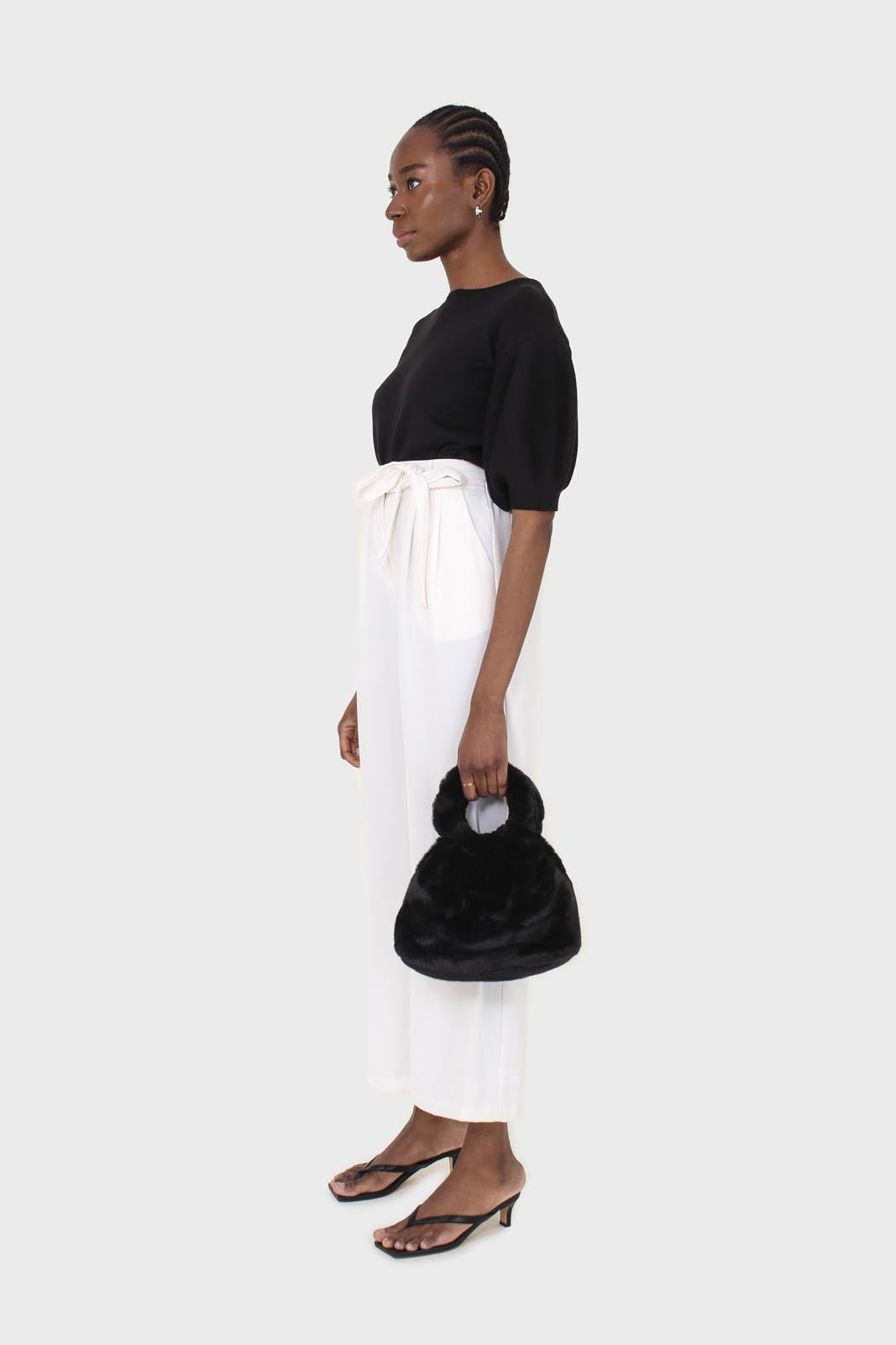 Black short balloon sleeved jumper