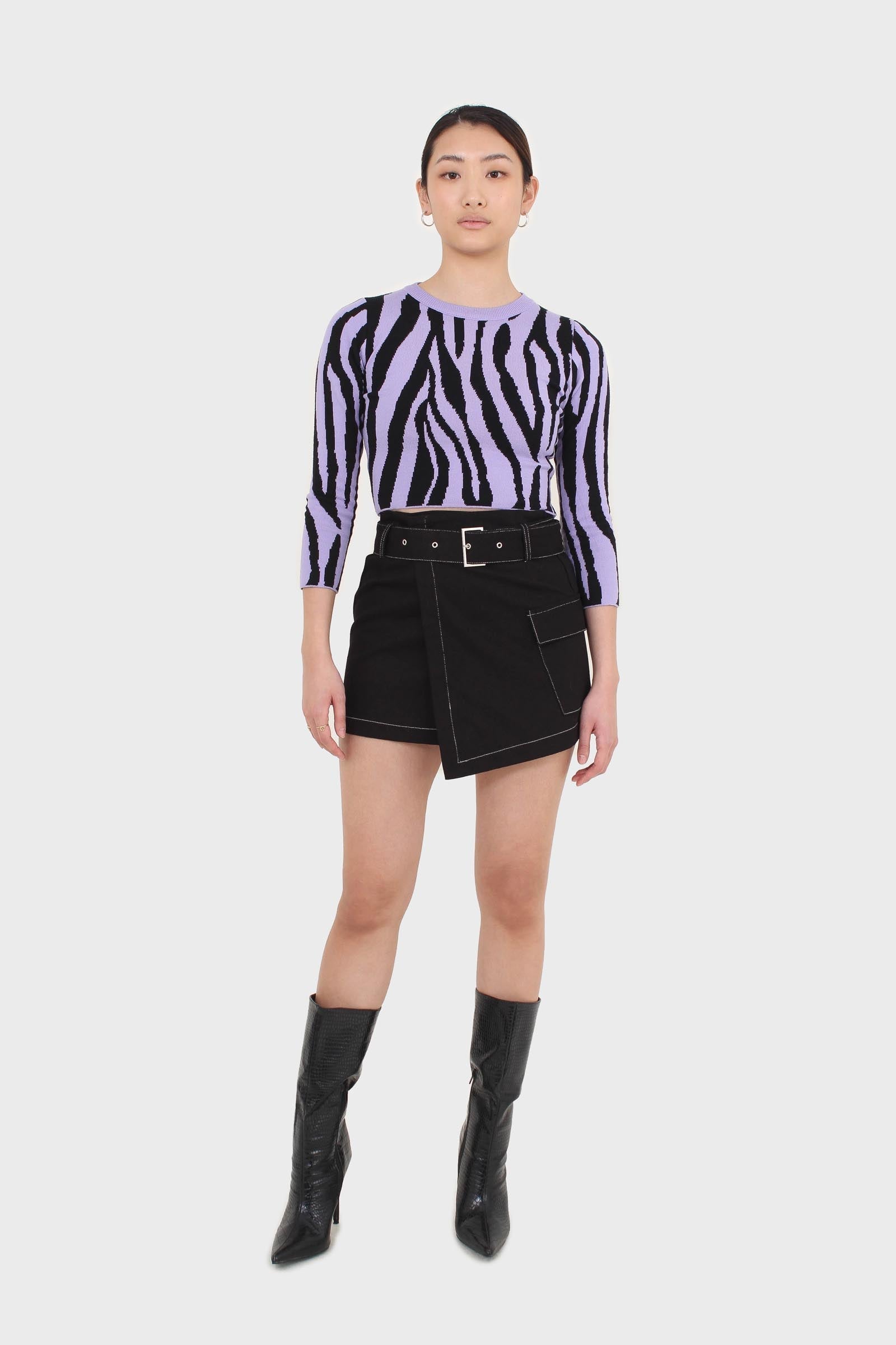 Black and white contrast stitch belted pocket mini