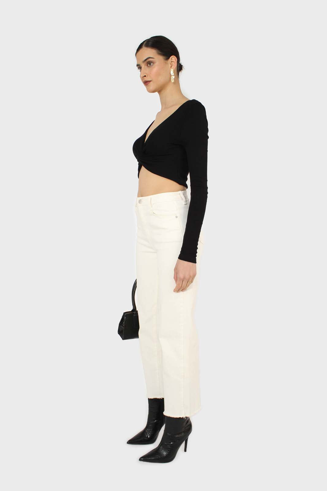 Black twist front long sleeve crop top