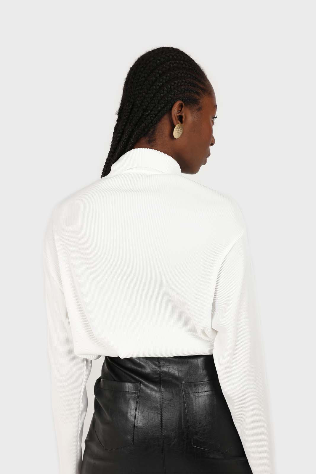 White micro pleated long sleeved shirt